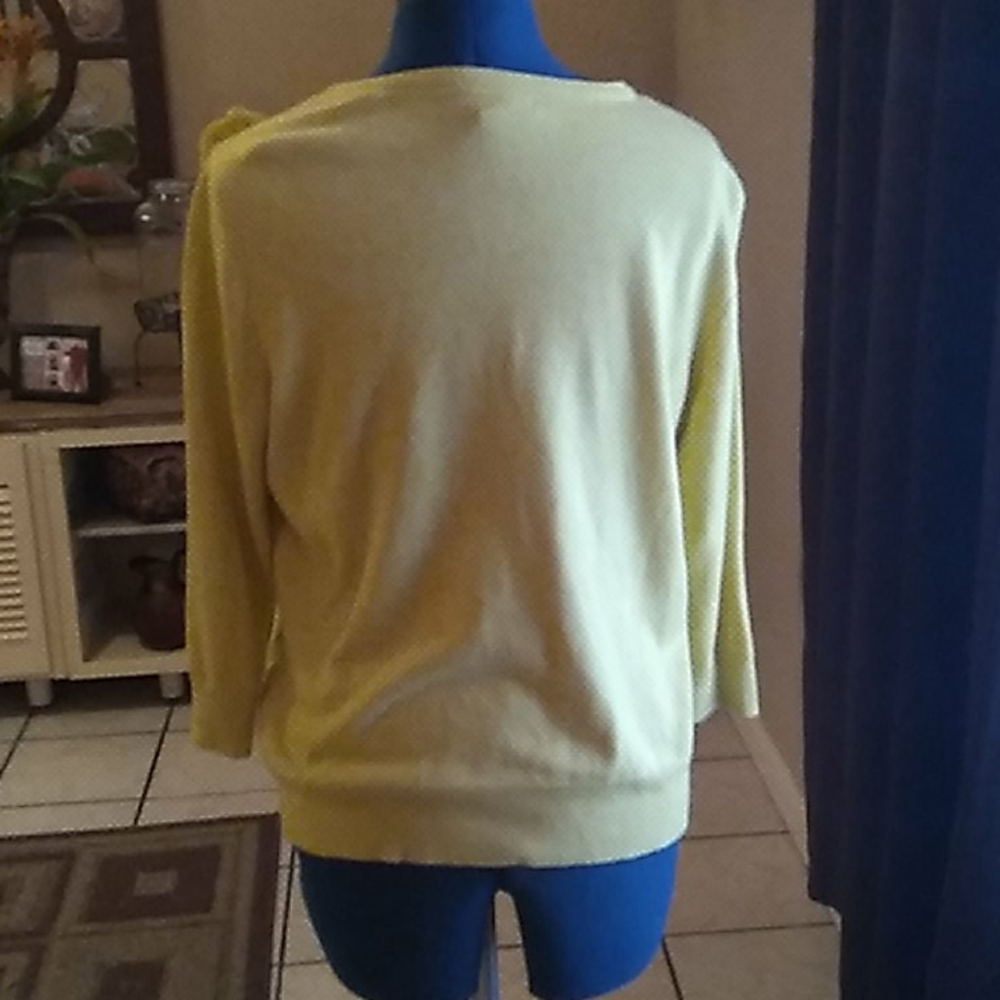 Sweater - Picture 2 of 3